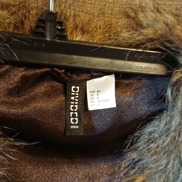 Fur vest by Divided (H&M) - Picture 3 of 3